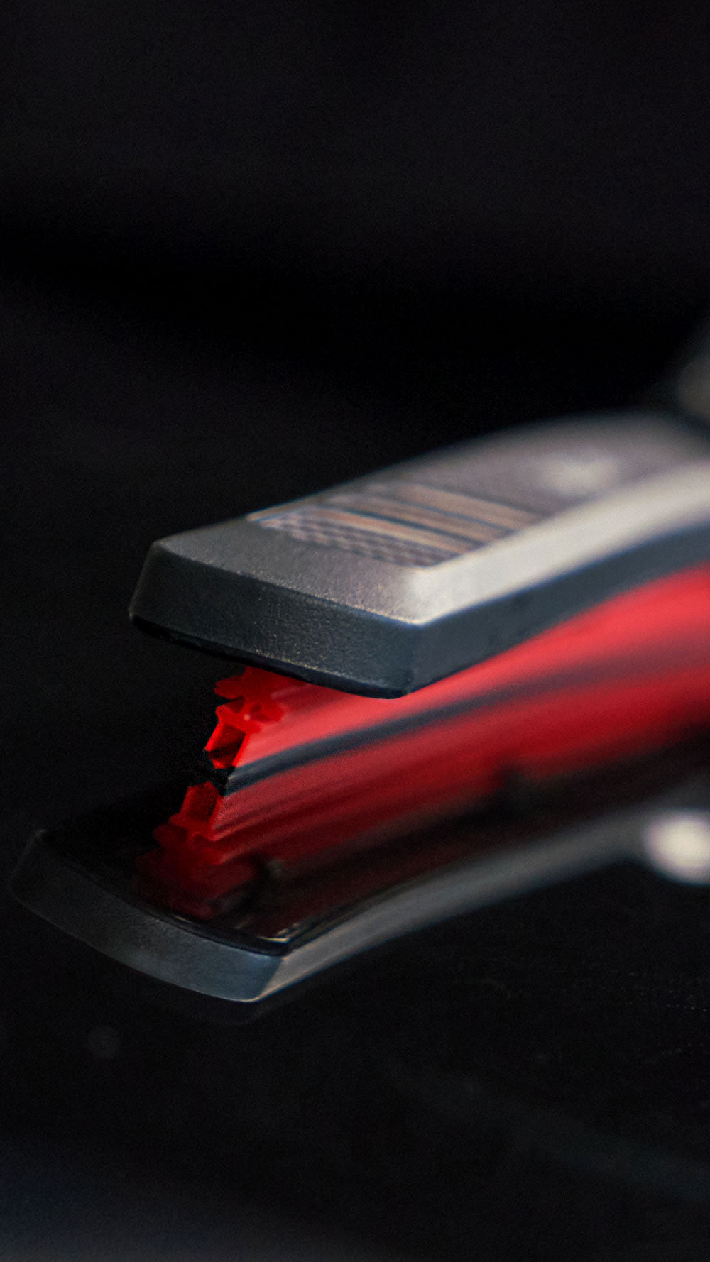 Kimblade CarbonFit wiper outperforms traditional wipers with lasting durability water repellency and reduced noise for clear rainy day vision